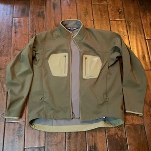 Men’s XL Arcteryx waterproof lightweight jacket.